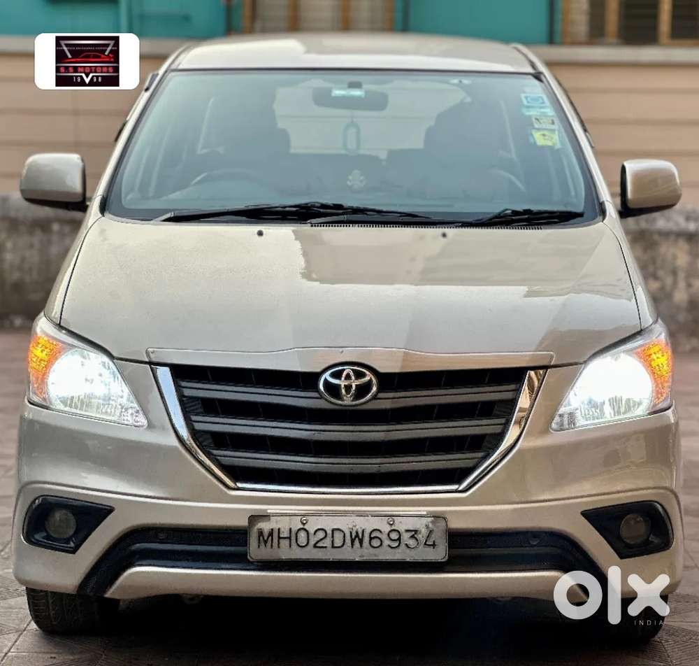 Toyota Innova 2.5 G (diesel) 8 Seater Bs Iv, 2015, Diesel