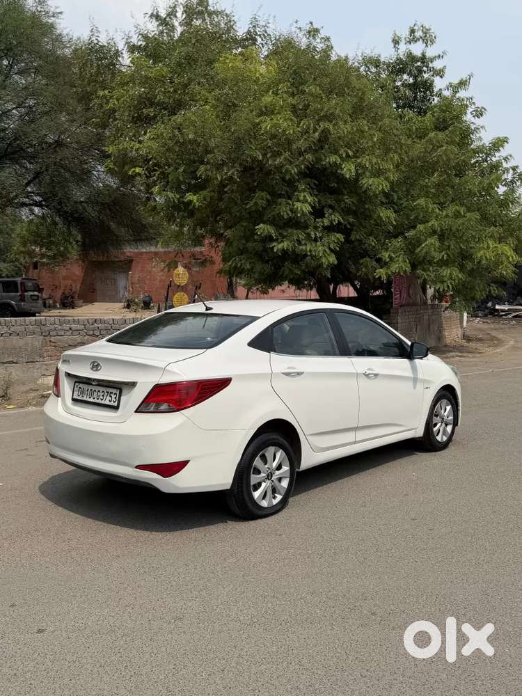 Hyundai Verna Fluidic 1.6 Vtvt, 2015, Petrol
