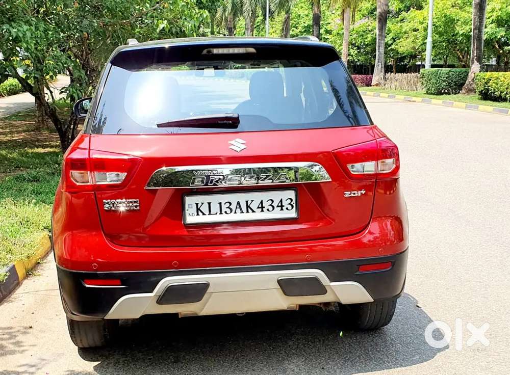 Maruti Suzuki Brezza Zdi 2017 Showroom  Service
