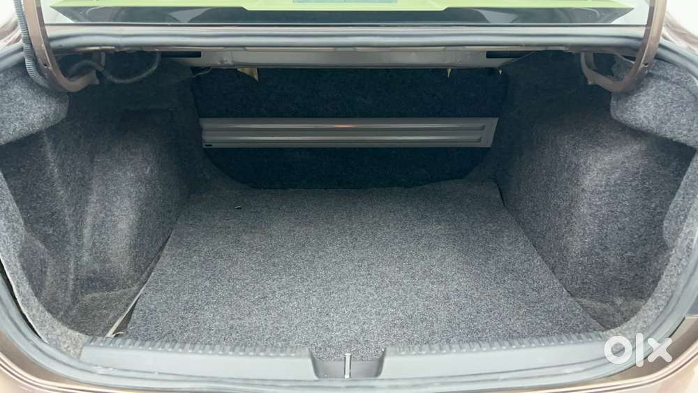 Volkswagen Vento 1.6 Highline, 2021, Petrol