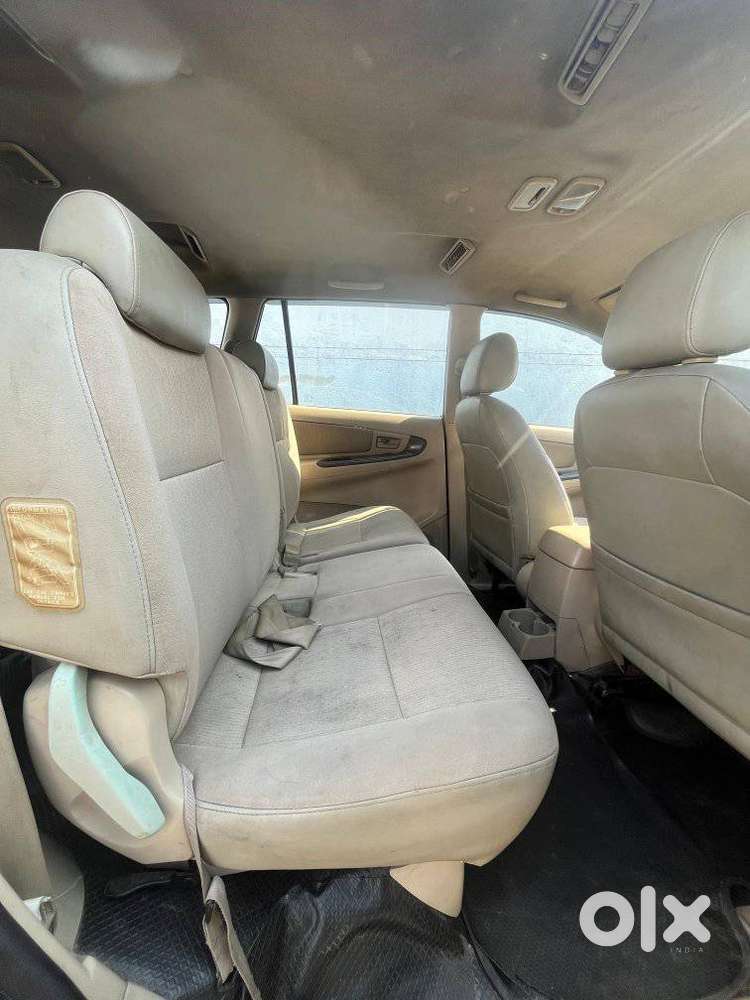 Toyota Innova 2.5 G (diesel) 7 Seater, 2005, Diesel