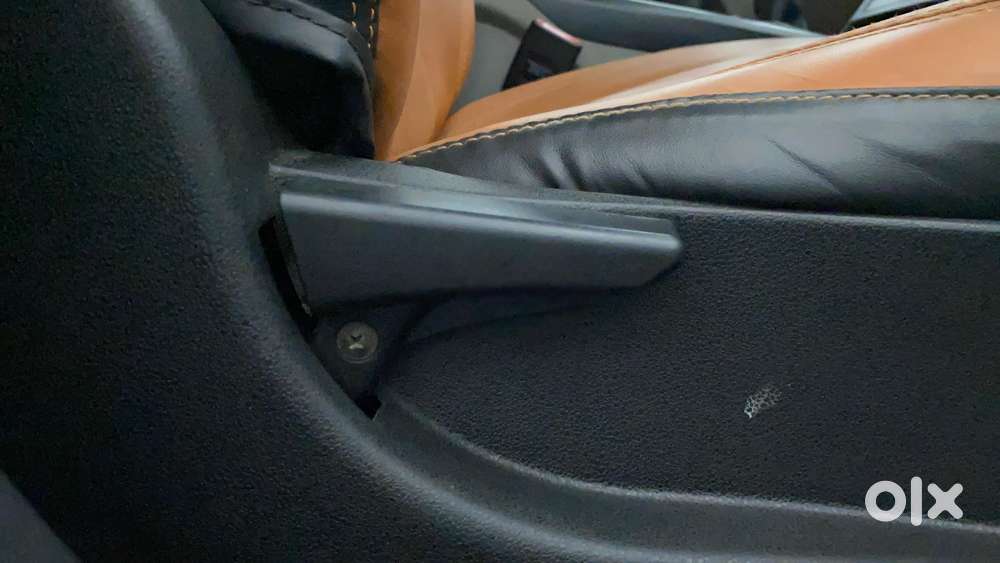 Tata Nexon 1.2 Revotron Xe, 2018, Petrol