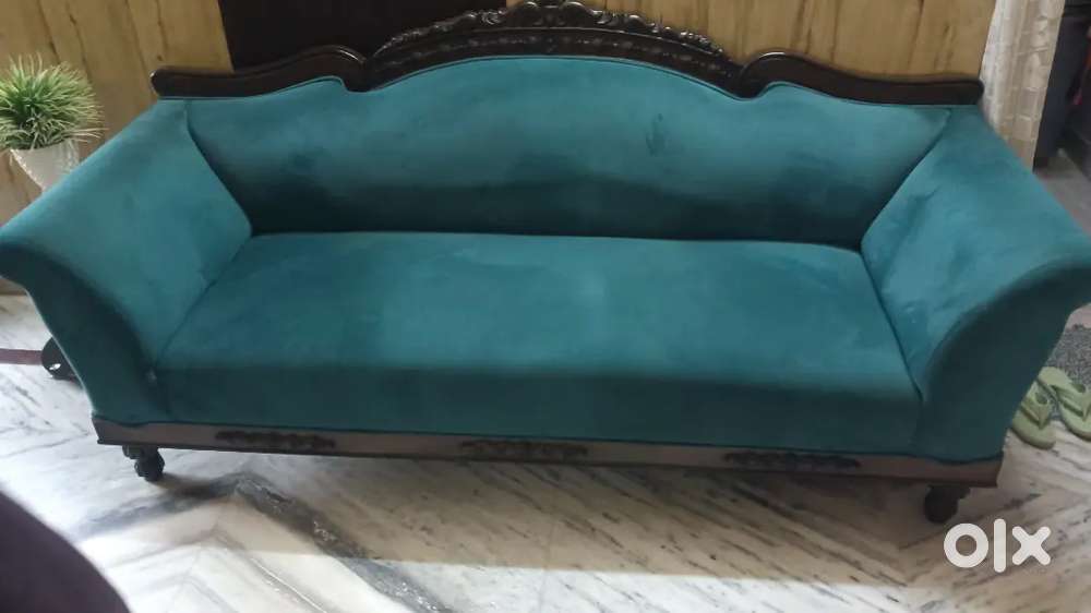Seven seater sofa set with glass center table