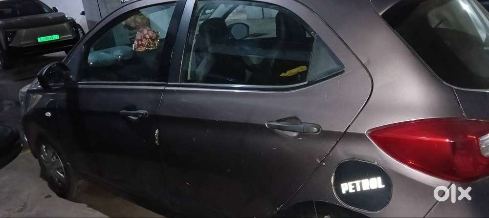 Central Lock, Front Rear, Music System, Navigation System Given