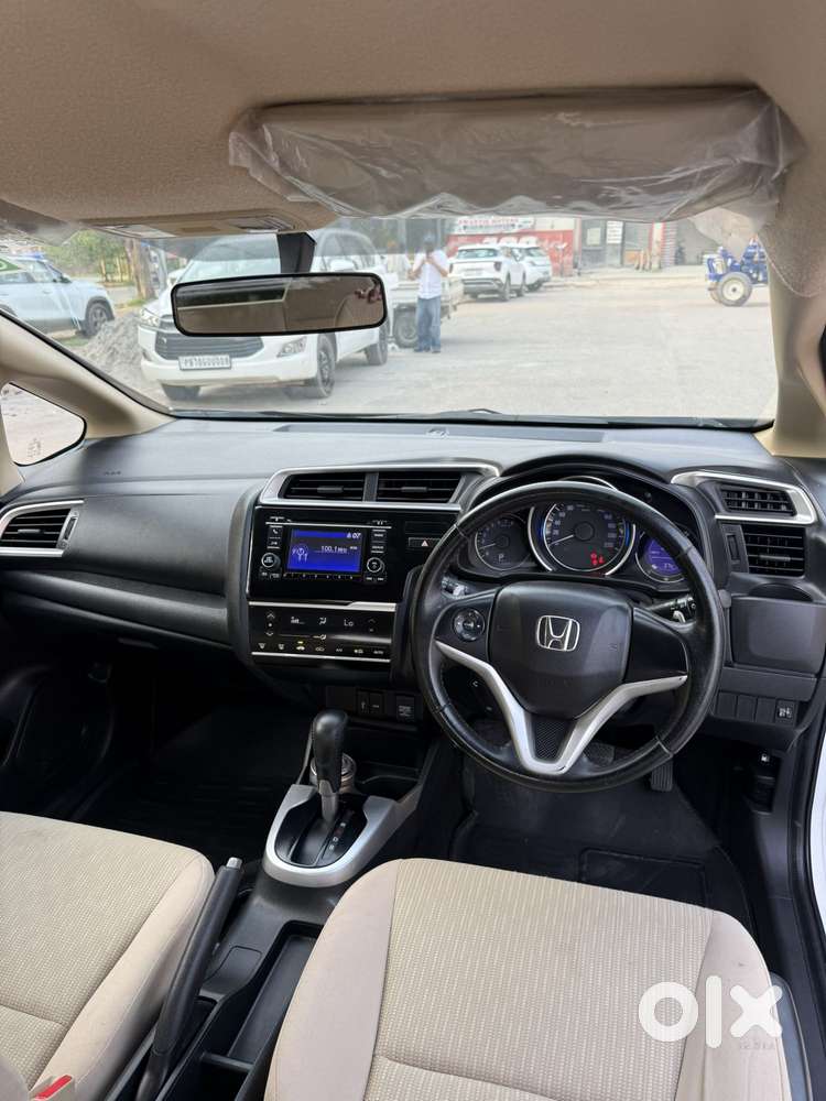 Honda Jazz V Automatic, 2017, Petrol