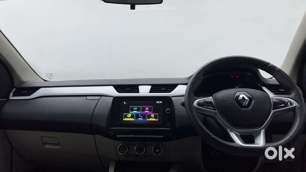 Renault Triber Rxz, 2022, Petrol