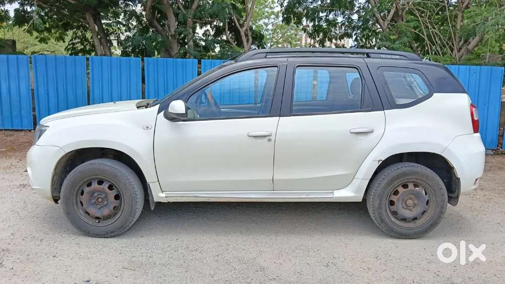 Nissan Terrano 2014 Petrol 75000 Km Driven