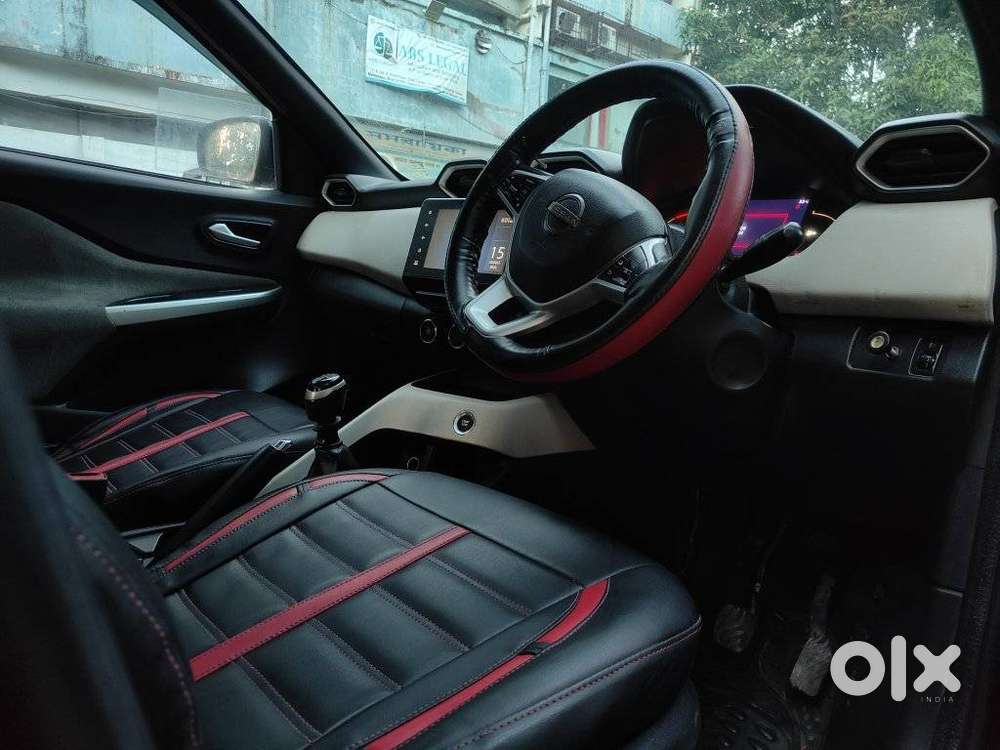 Nissan Magnite 1.0 Xv Premium, 2021, Petrol