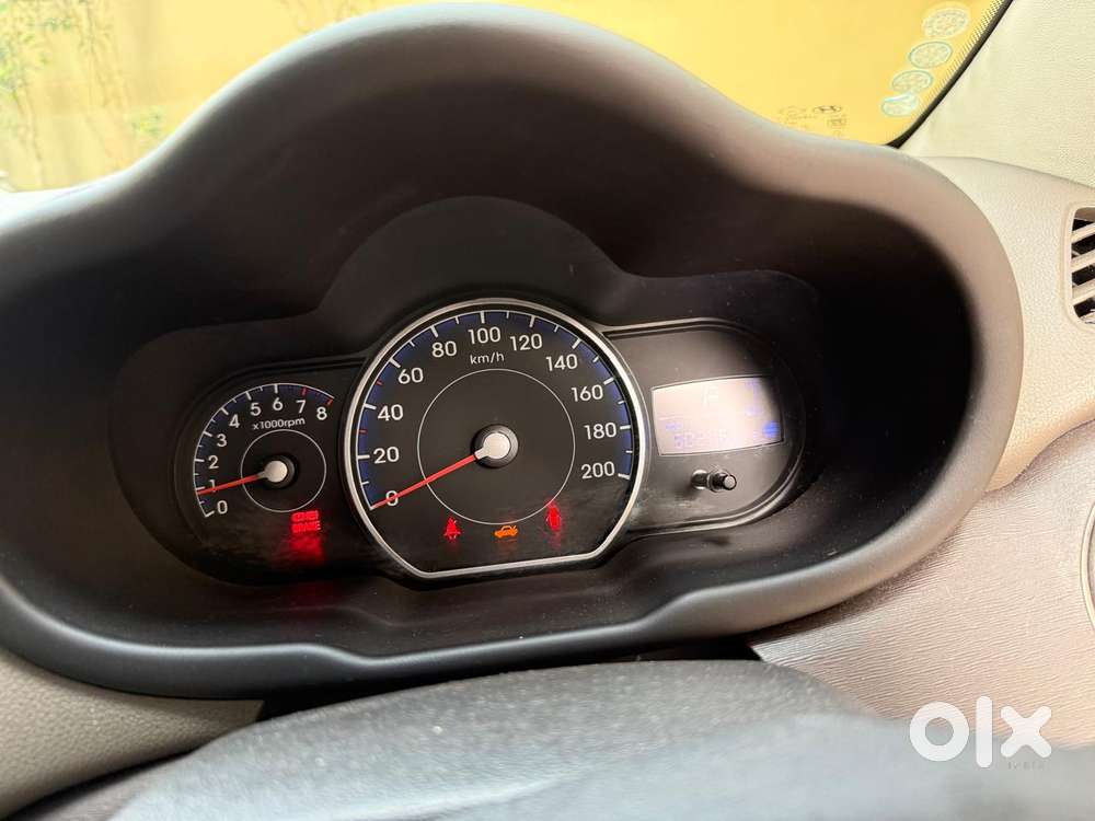 Hyundai I10 Sportz At, 2013, Petrol