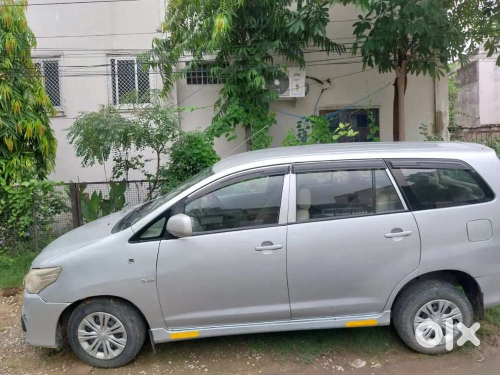 Toyota Innova Diesel 7 Seater 2012