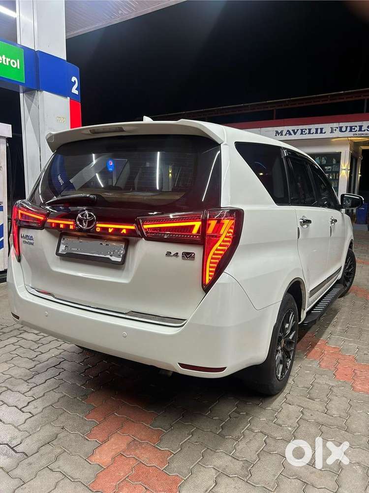 Toyota Innova Crysta 2018 Diesel Well Maintained