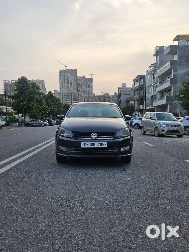 Volkswagen Vento 1.2 Tsi Highline At, 2017, Petrol