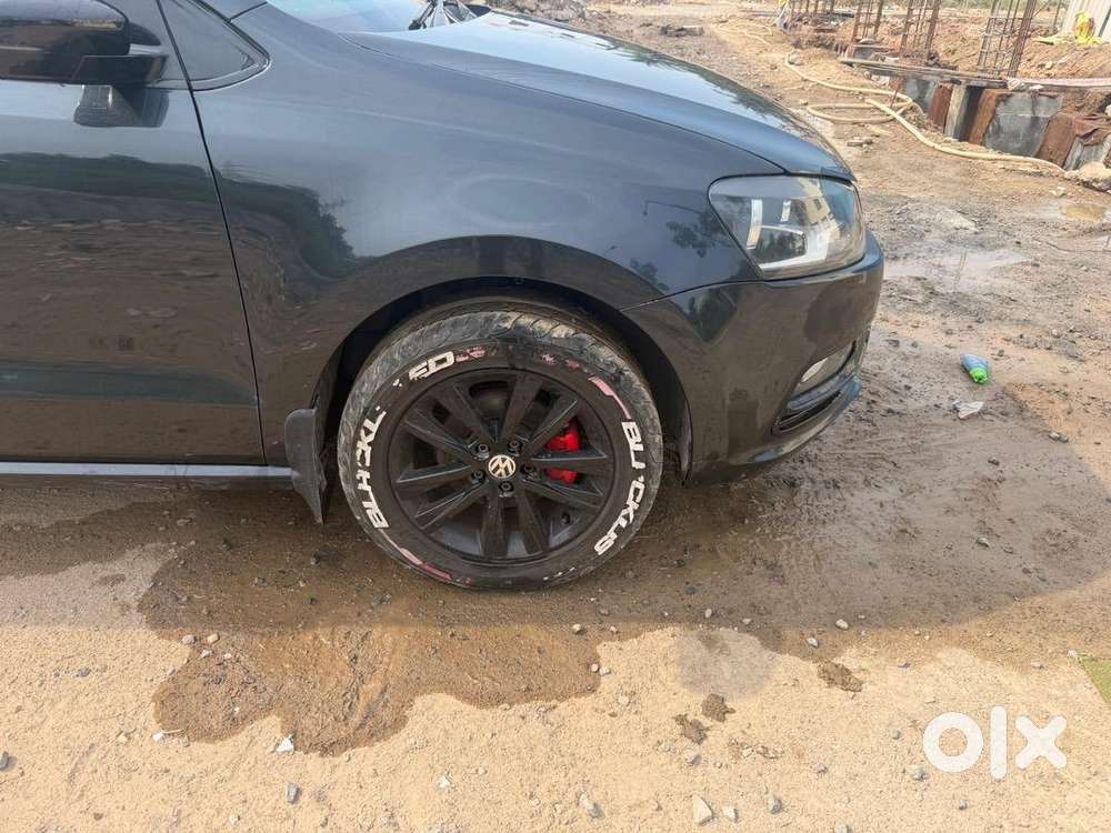 Volkswagen Polo 2015 Petrol 77000 Km Driven