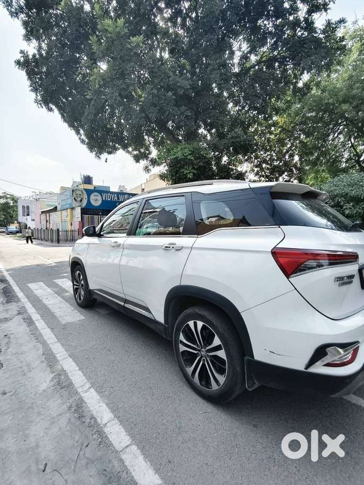 Mg Hector Plus Sharp Pro 1.5 Turbo Petrol Cvt 6 Str, 2021, Petrol