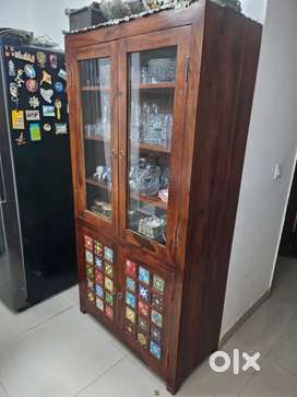 Crockery Almirah Buy Sell Used Furniture in Gurgaon OLX