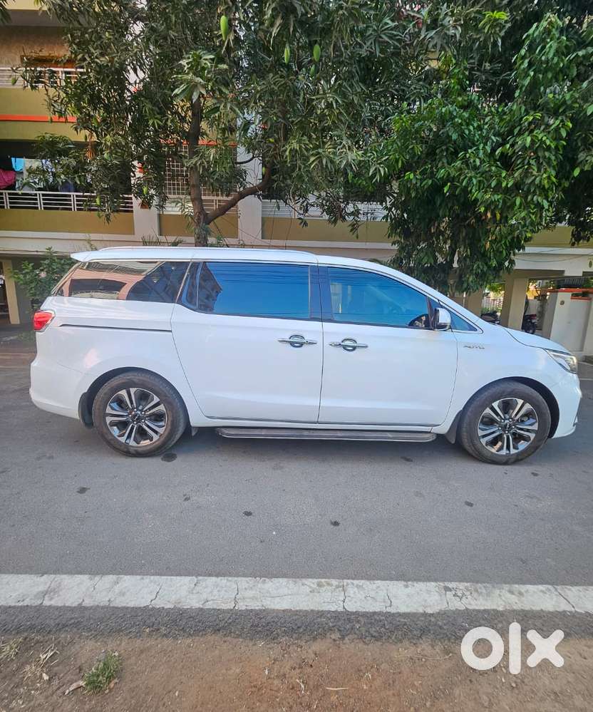 Kia Carnival Limousine Plus 7 Str, 2022, Diesel