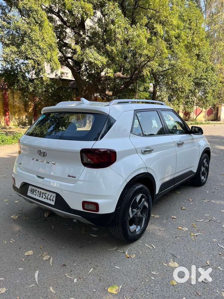 Hyundai Venue 1.0 Sx (o) Turbo Dct, 2019, Petrol