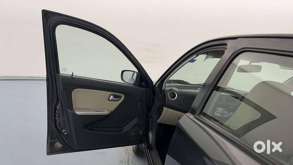 Maruti Suzuki Alto K10 1.0 Vxi Amt, 2015, Petrol