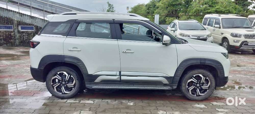 Maruti Suzuki Brezza 1.5 Zxi Plus At Smart Hybrid, 2022, Petrol