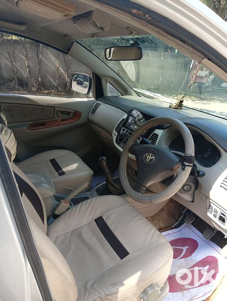 Toyota Innova 2.5 G (diesel) 8 Seater, 2009, Diesel