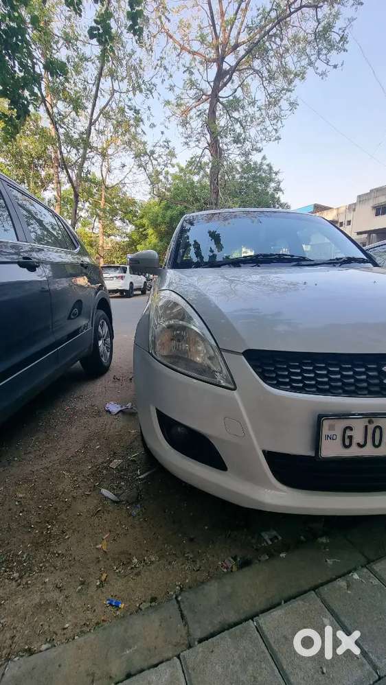 Maruti Suzuki Swift Vxi 2012