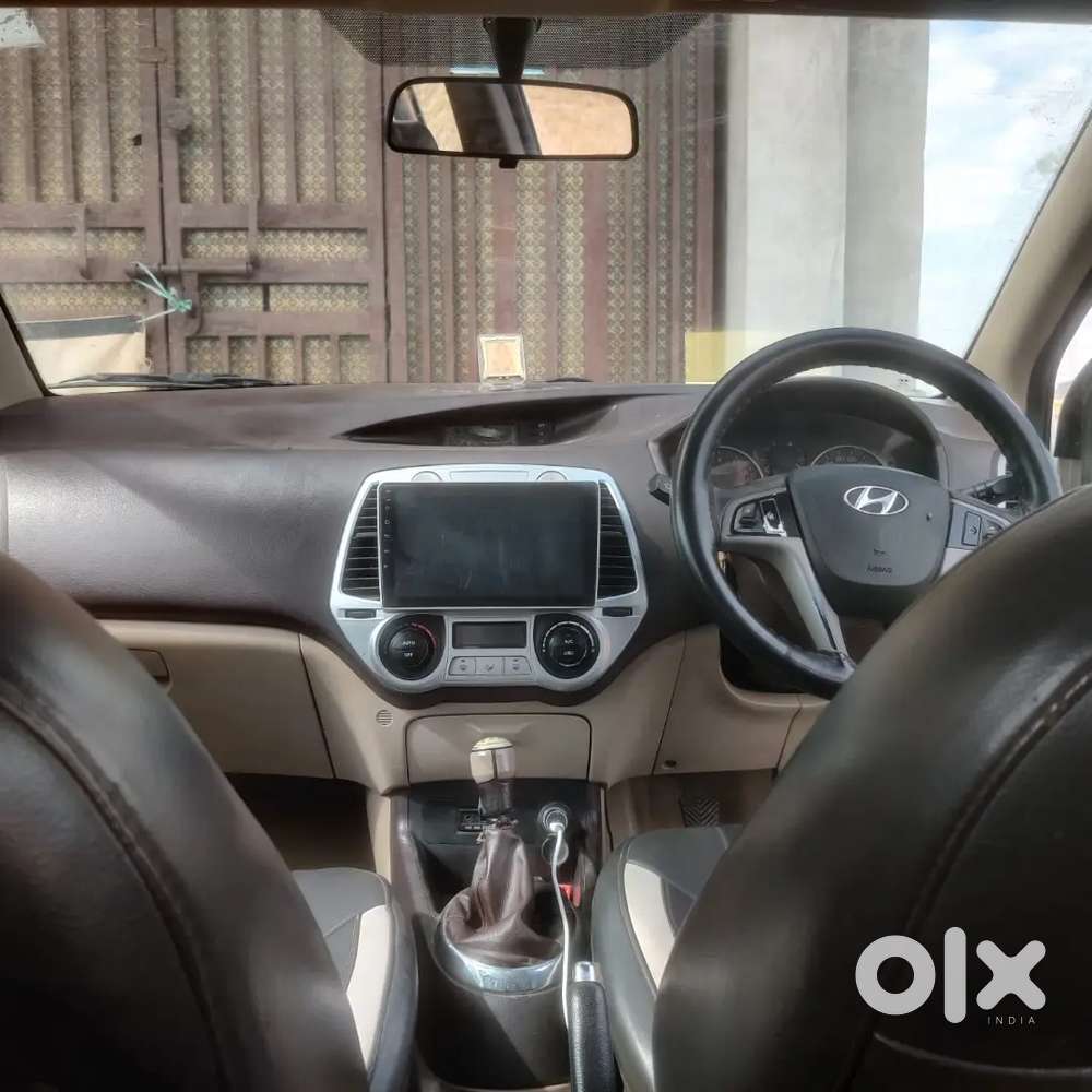 Hyundai I20 Spotz 2011 Car