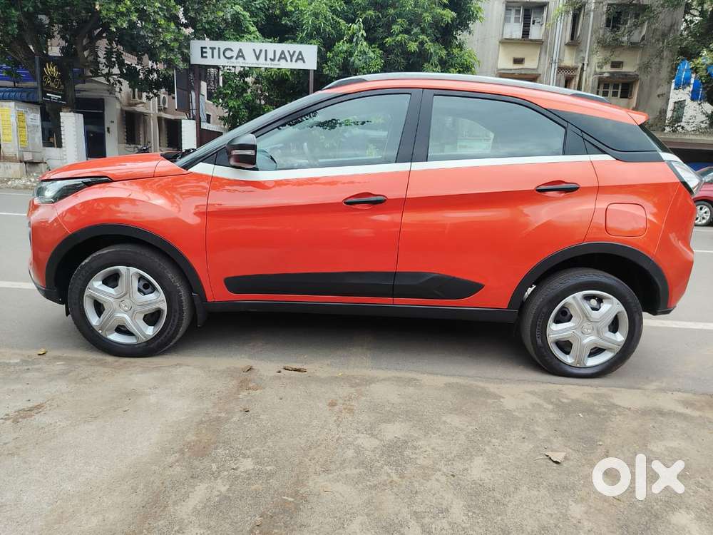 Tata Nexon 1.2 Revotron Xma Amt (s), 2022, Diesel