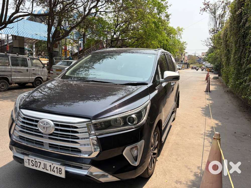 Toyota Innova Crysta Zx