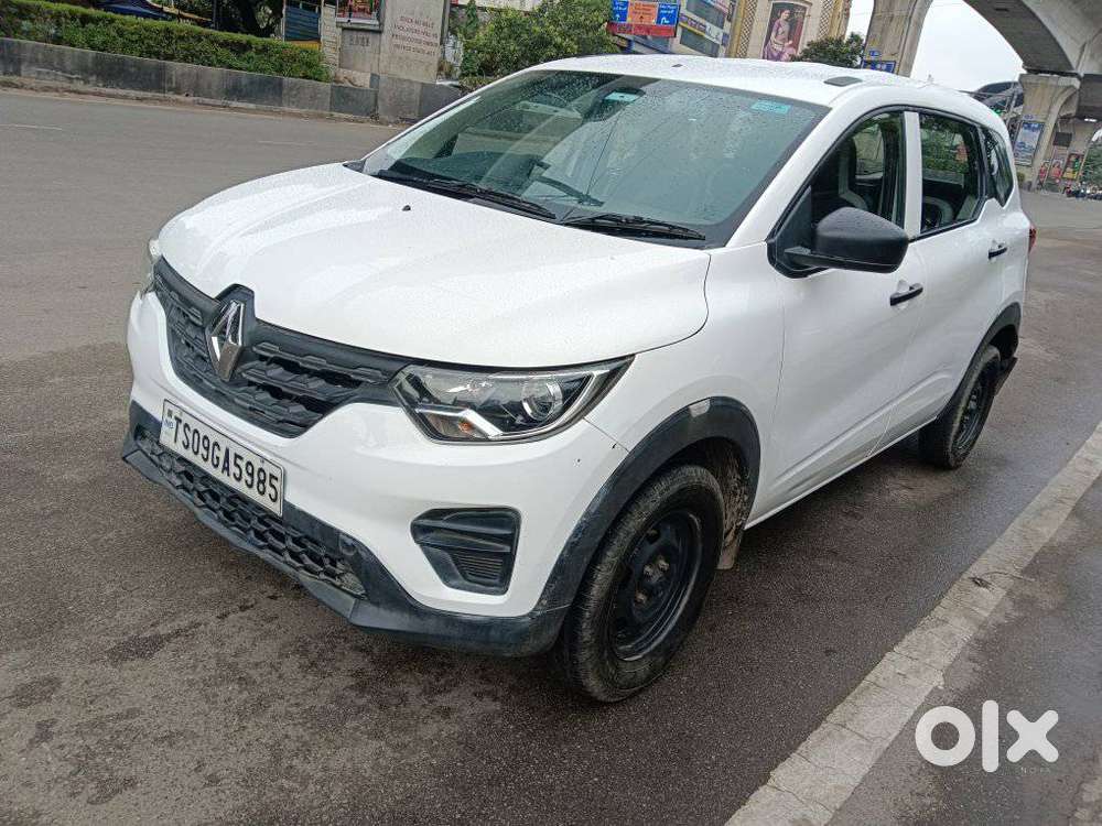 Renault Triber 1.0 Rxe, 2023, Petrol