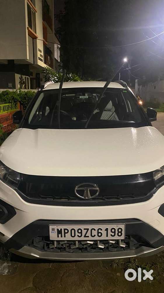 Tata Nexon Only 25000 Km Run Petrol Manual 2022 Year, Premiun Seat