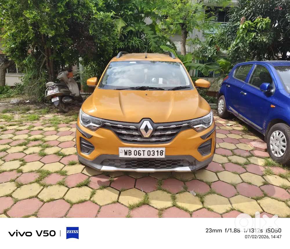 7 Seaters Well Condition