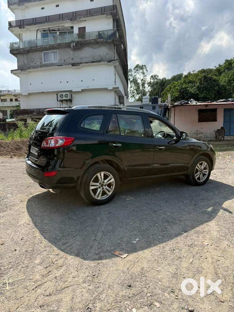 Hyundai Santa Fe (2011) 4x4 Automatic