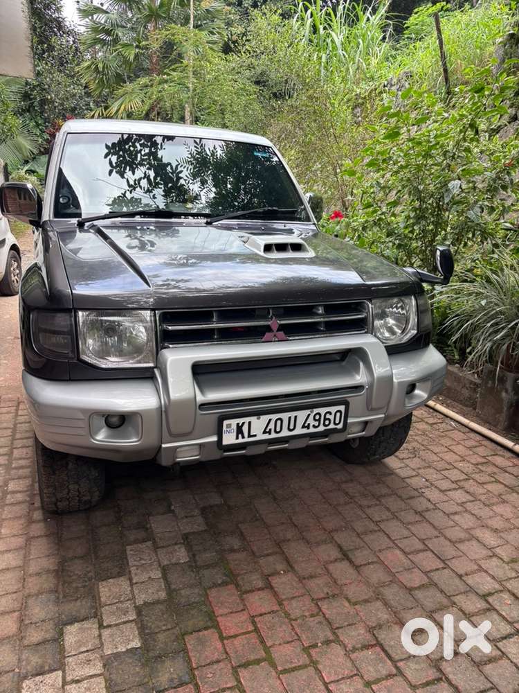 Mitsubishi Pajero 2011 Year