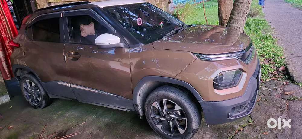Tata Punch Dazzle 2024 Sunroof Year First