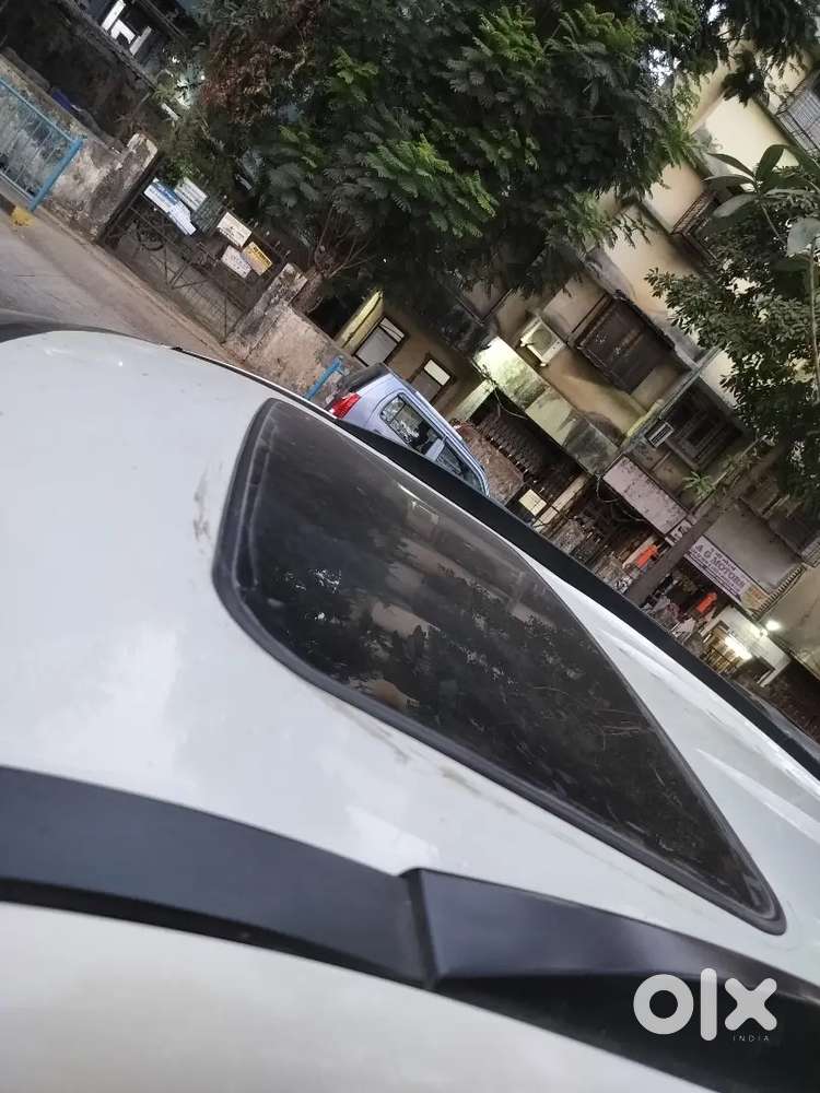 Xuv500w10 Sunroof Second Owr