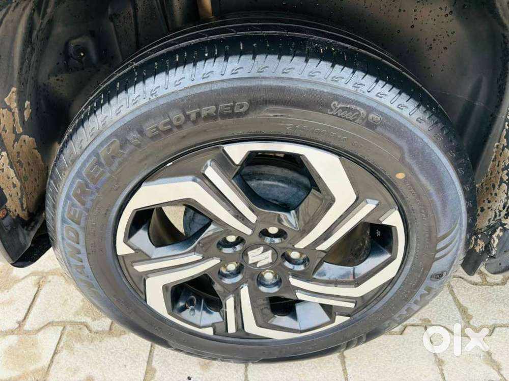 Maruti Suzuki Brezza 1.5 Zxi Plus Smart Hybrid, 2023, Petrol