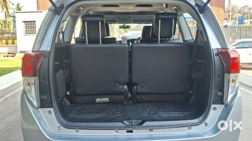 Toyota Innova Crysta 2.4 G Mt 7 Str, 2020