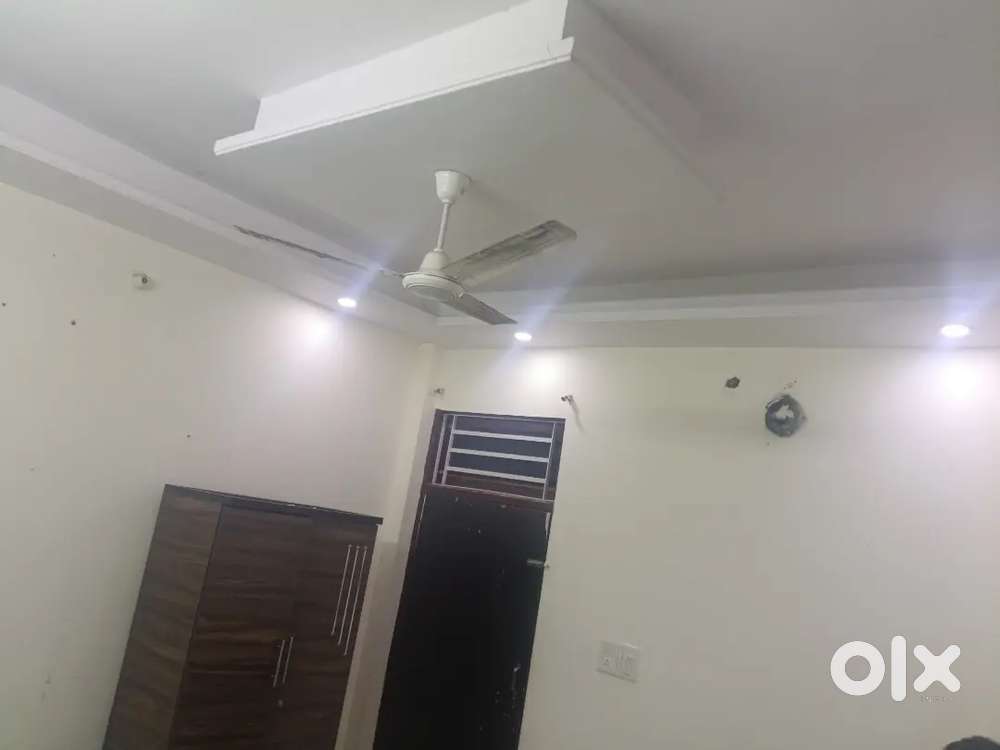 Room rent with let bathroom personal only girls