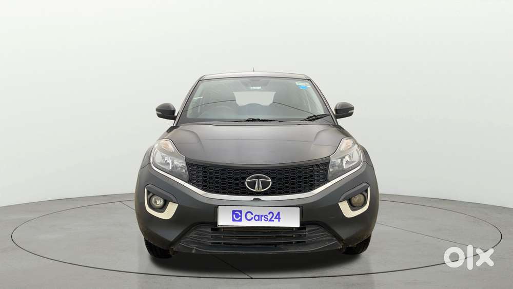 Tata Nexon 1.2 Revotron Xma, 2018, Petrol