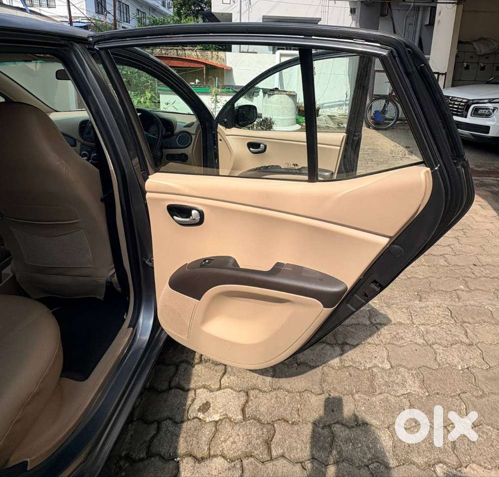 Hyundai I10 Automatic Lady Driven Cleanest Vehicle, Company Service