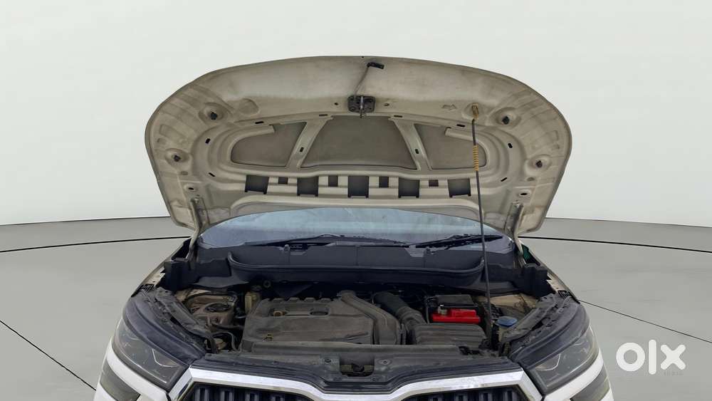 Skoda Kushaq Style 1.5 Tsi Dsg Dual Tone, 2021, Petrol
