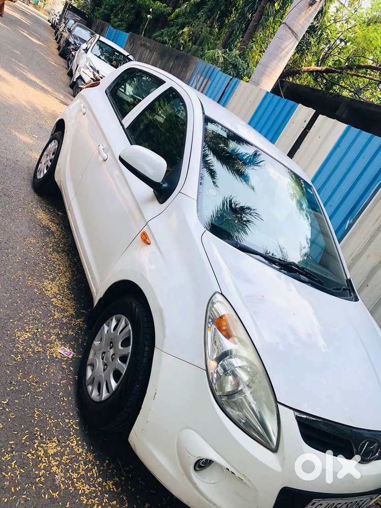 Hyundai I20 Magna Petrol 2011
