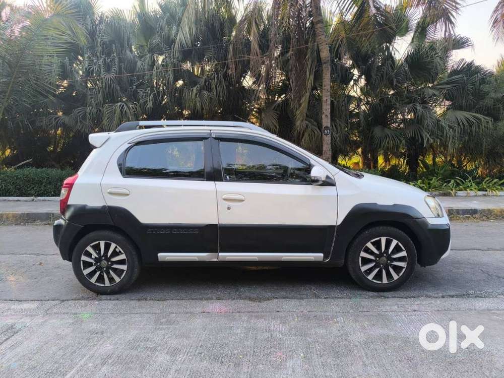 Toyota Etios Cross