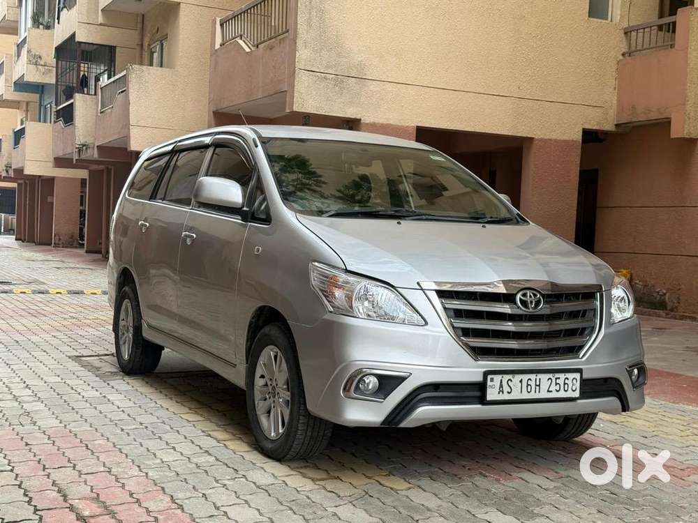Toyota Innova 2013