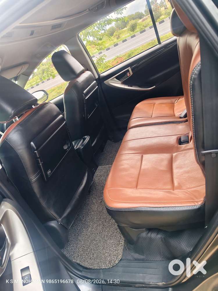 Toyota Innova Crysta 2.4 V 8 Str, 2017, Diesel