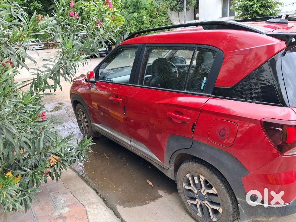 Automatic Transmission,  Sunroof, 6 Airbags, Dashcam, Rear Camera,