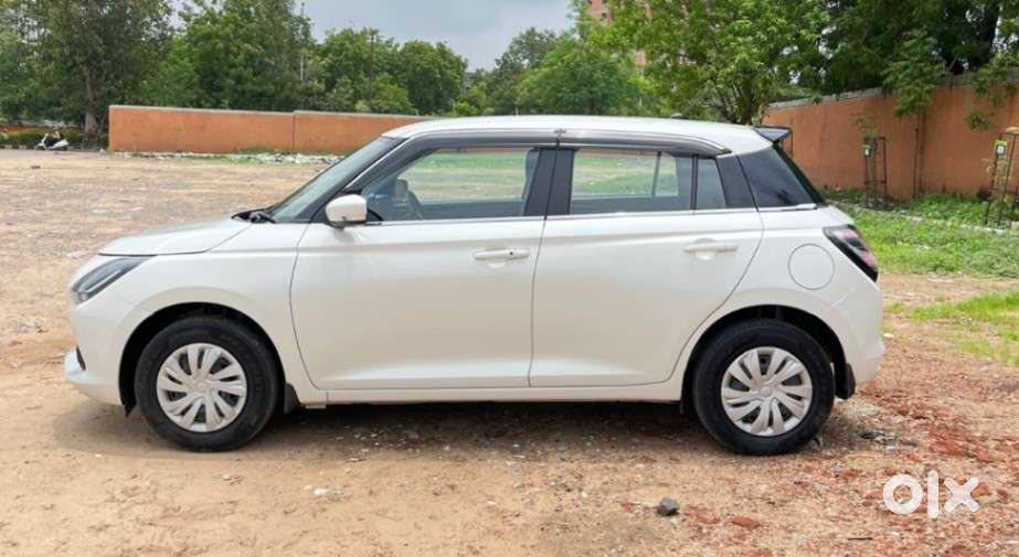 Maruti Suzuki Swift 1.2 Vxi (o), 2025, Petrol
