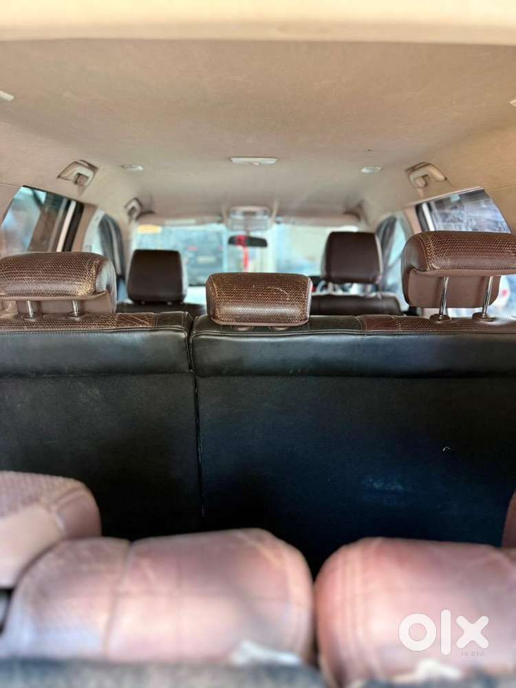 Mahindra Xuv 500 W8 Diesel 2 Nd Own Family Use Car Smooth Less Use
