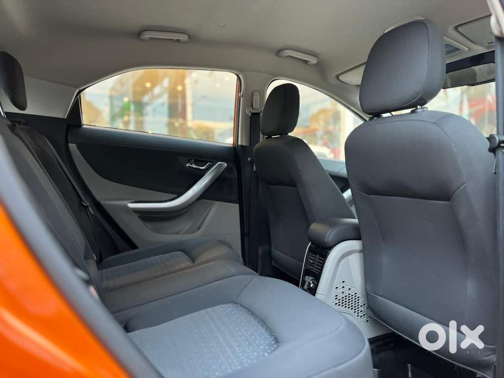 Tata Nexon 1.2 Revotron Xza Plus, 2018, Petrol