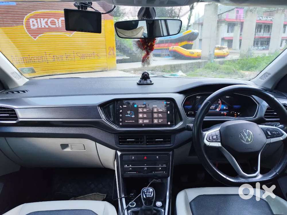 Volkswagen Taigun 2022 Petrol 22000 Km Driven